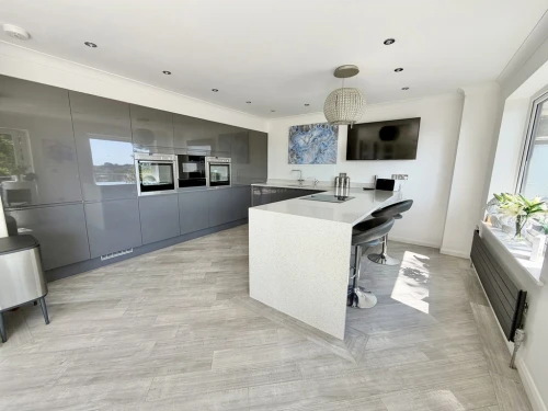 Detached House Main Photo
