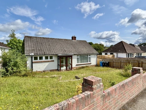 Detached Bungalow Main Photo