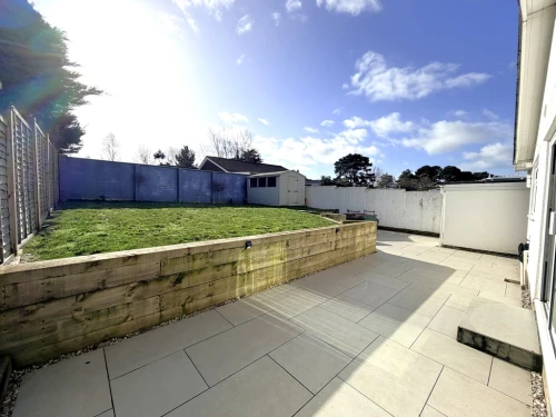 Detached Bungalow Main Photo