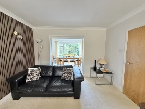 Detached House Main Photo