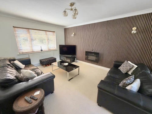Detached House Main Photo