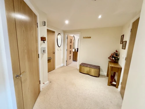 Apartment Main Photo