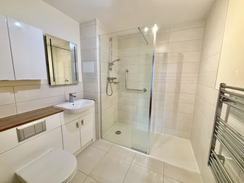 Apartment Main Photo