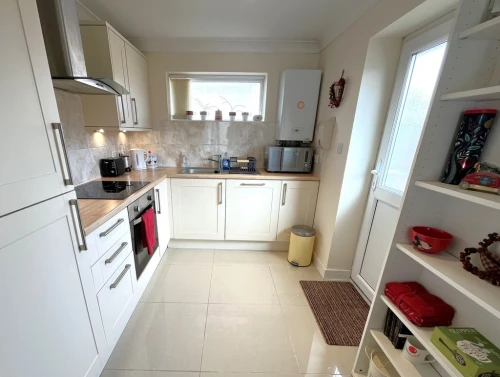 Detached Bungalow Main Photo