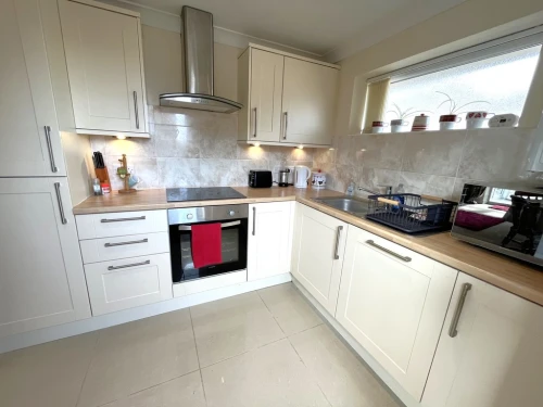 Detached Bungalow Main Photo