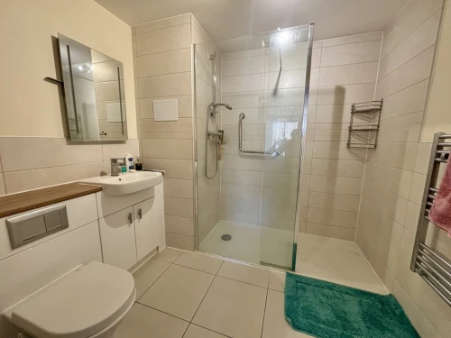 Apartment Main Photo