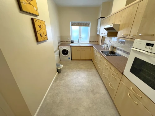 Ground Floor Flat Photo 3