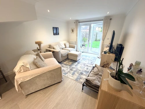 Semi-Detached House Main Photo