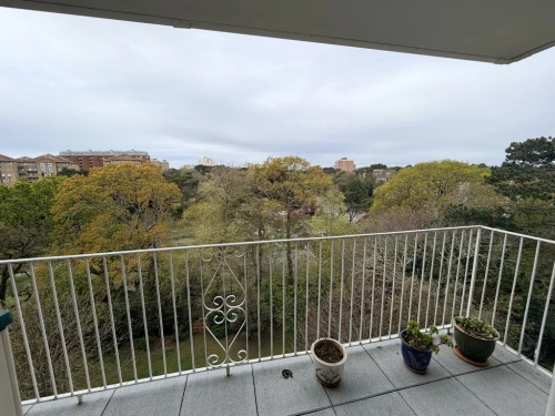 Apartment Main Photo