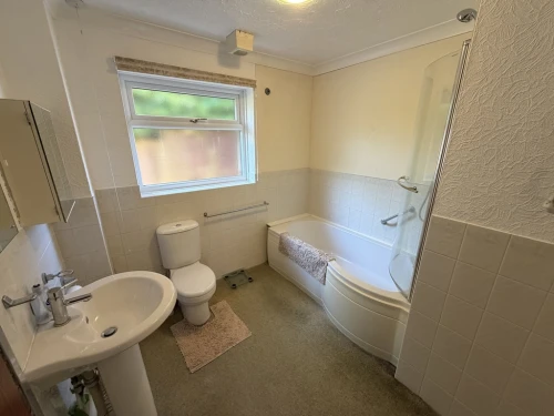 Detached Bungalow Main Photo