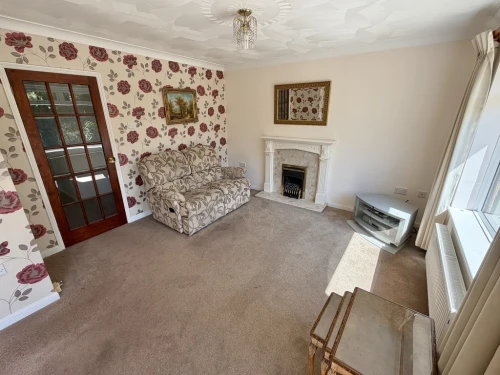 Detached Bungalow Main Photo