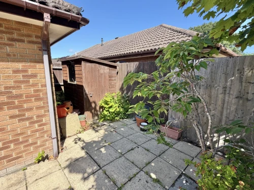 Detached Bungalow Main Photo