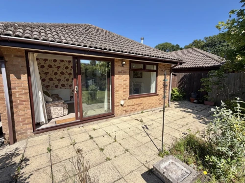 Detached Bungalow Main Photo