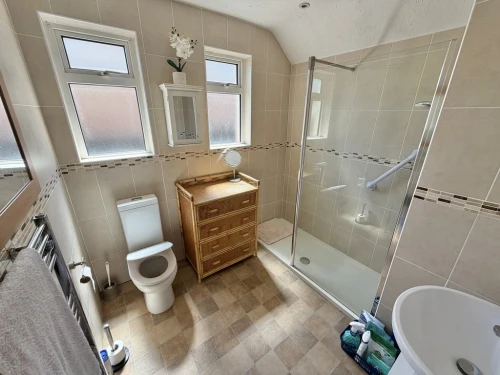 Detached Bungalow Main Photo
