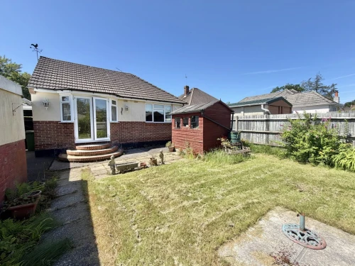 Detached Bungalow Main Photo