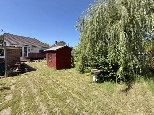 Detached Bungalow Main Photo