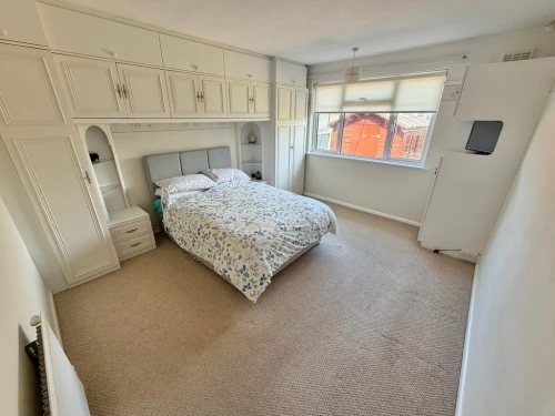 Detached Bungalow Main Photo