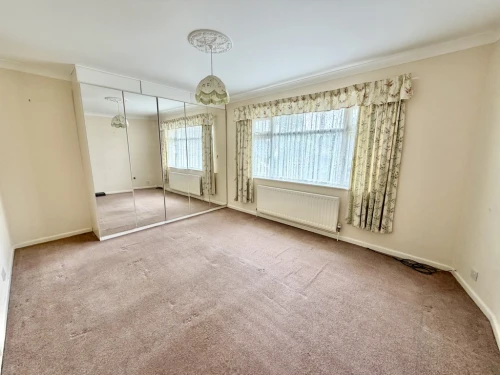 Detached Bungalow Main Photo