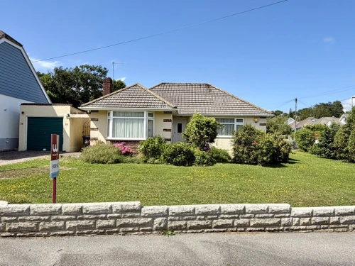 Detached Bungalow Main Photo
