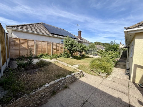 Detached Bungalow Main Photo