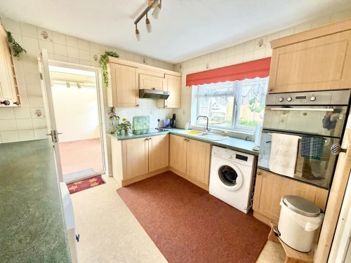 Detached Bungalow Main Photo