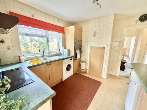 Detached Bungalow Main Photo
