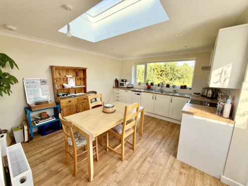 Chalet Bungalow Photo 3