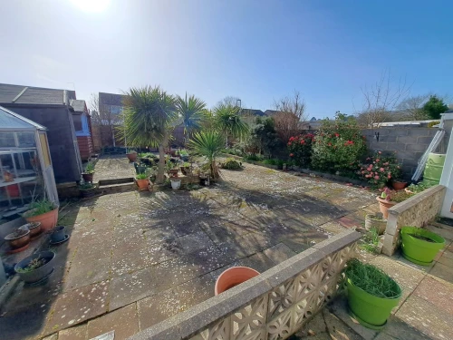 End Terraced House Main Photo