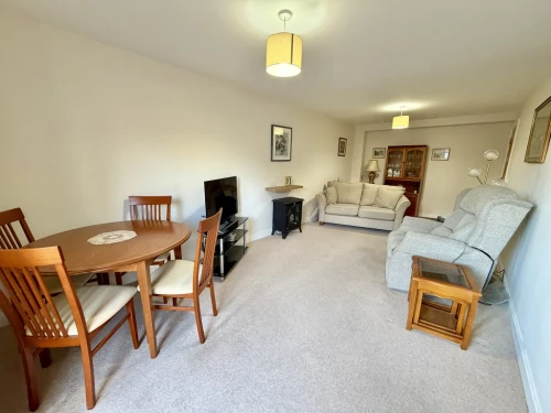Apartment Main Photo