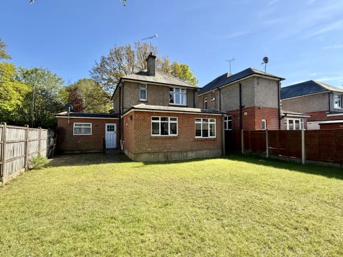 Detached House Main Photo