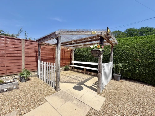 Detached Bungalow Main Photo