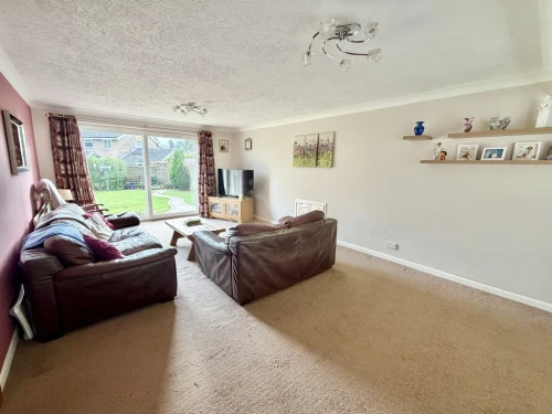 Detached House Main Photo