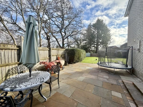 Detached House Main Photo
