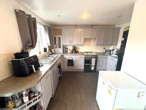 Town House Main Photo