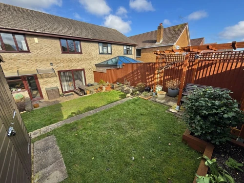 Semi-Detached House Main Photo