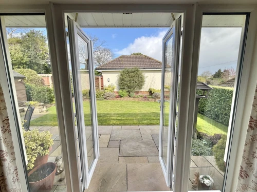 Detached Bungalow Main Photo