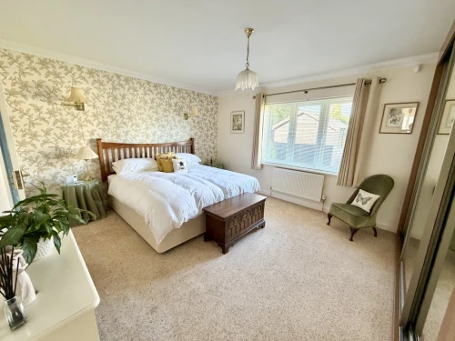 Detached Bungalow Main Photo
