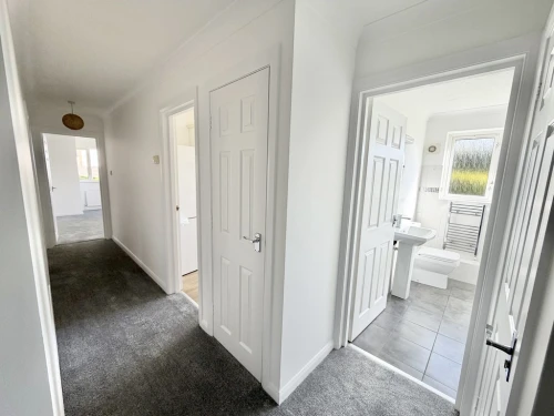 Ground Floor Flat Photo 2