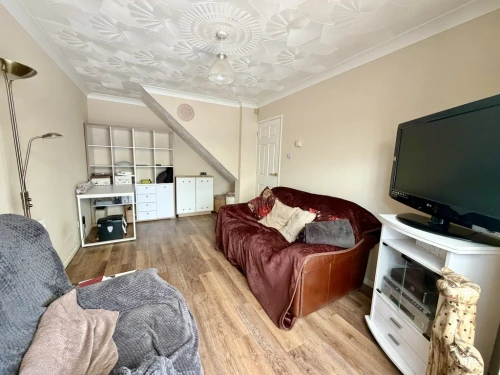 End Terraced House Main Photo