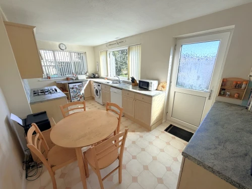 Detached House Main Photo