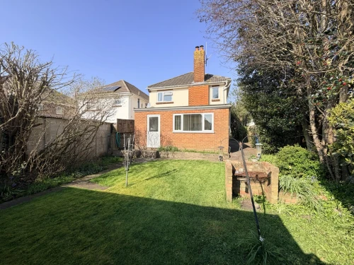 Detached House Main Photo