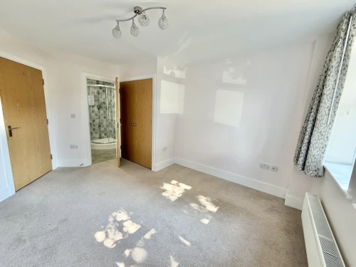 Apartment Main Photo