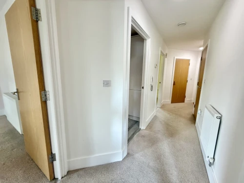 Apartment Main Photo