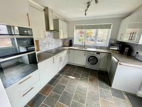 Detached House Photo 3