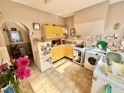 Detached House Photo 4