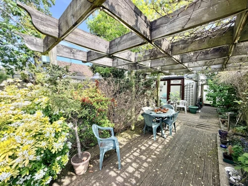 Detached House Main Photo