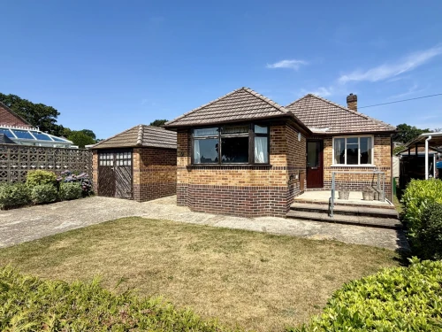 Detached Bungalow Main Photo