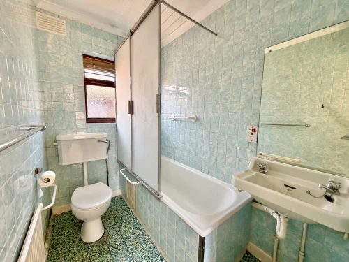 Detached Bungalow Main Photo