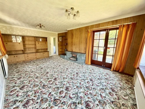 Detached Bungalow Main Photo