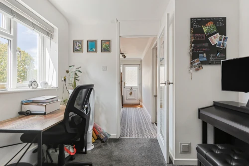 Semi-Detached House Main Photo